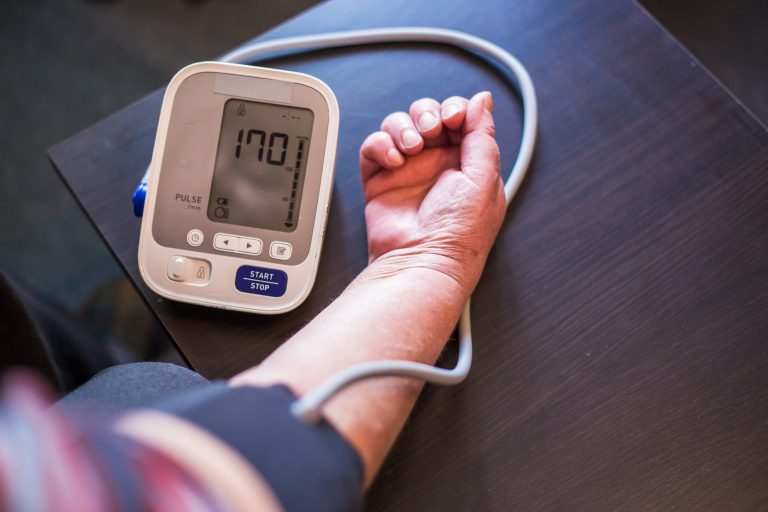 Pressione arteriosa che cos'è e come si misura correttamente Ohga! Pressione arteriosa che cos'è e come si misura correttamente Ohga!