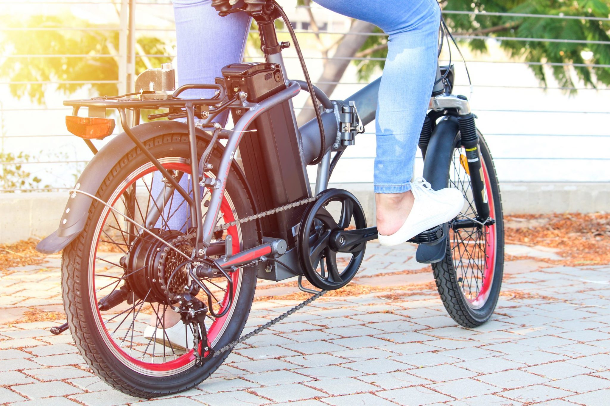 Bici a pedalata assistita cos'è e differenze con la bici elettrica Ohga!