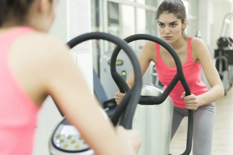 Piastra Vibrante NIMTO Per Allenamento Full Body – Macchina Fitness A Vibrazione Con Display LCD, Rosa